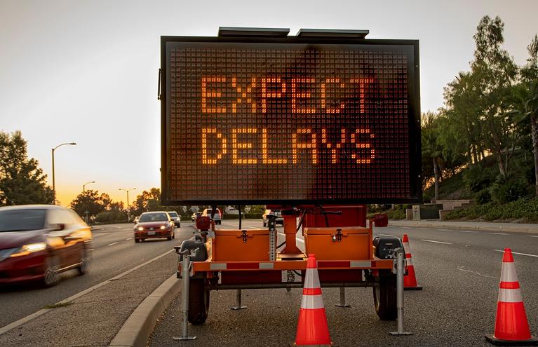 Expect delays sign.jpg